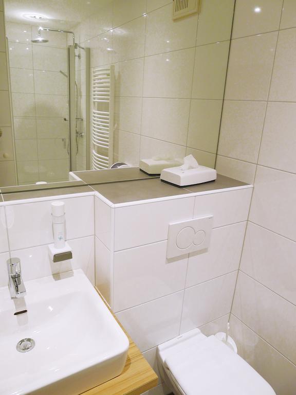 Hotel Restaurant Boeck "Roter Hahn" Санкт Пьолтен Стая снимка