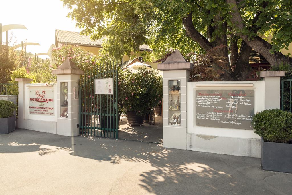 Hotel Restaurant Boeck "Roter Hahn" Санкт Пьолтен Екстериор снимка