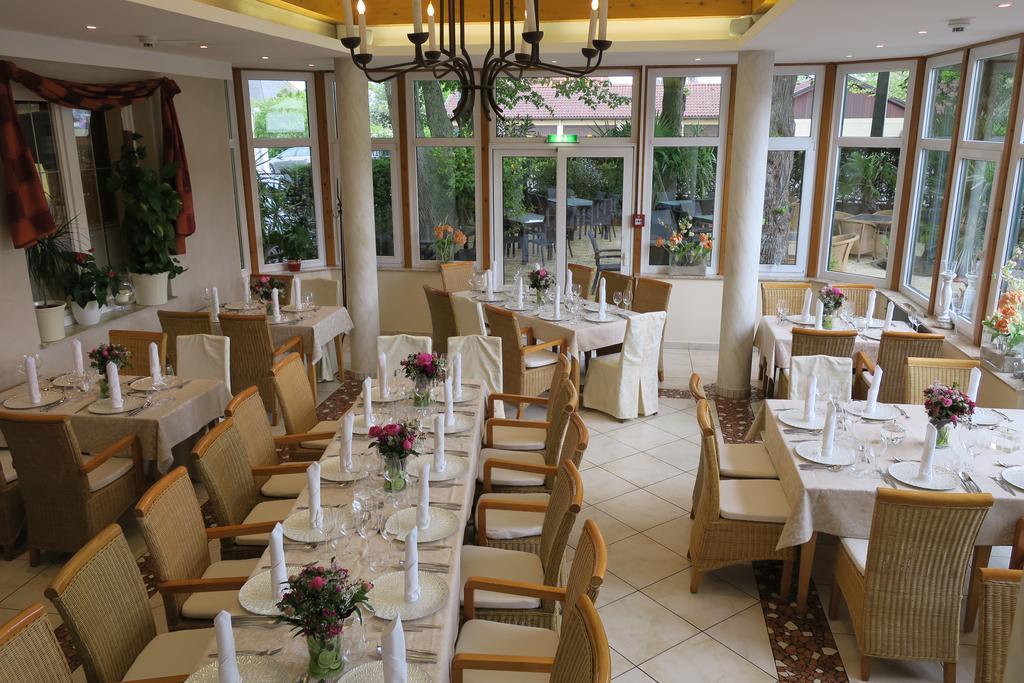Hotel Restaurant Boeck "Roter Hahn" Санкт Пьолтен Екстериор снимка
