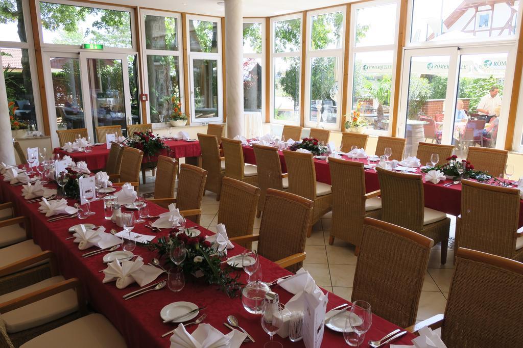 Hotel Restaurant Boeck "Roter Hahn" Санкт Пьолтен Екстериор снимка