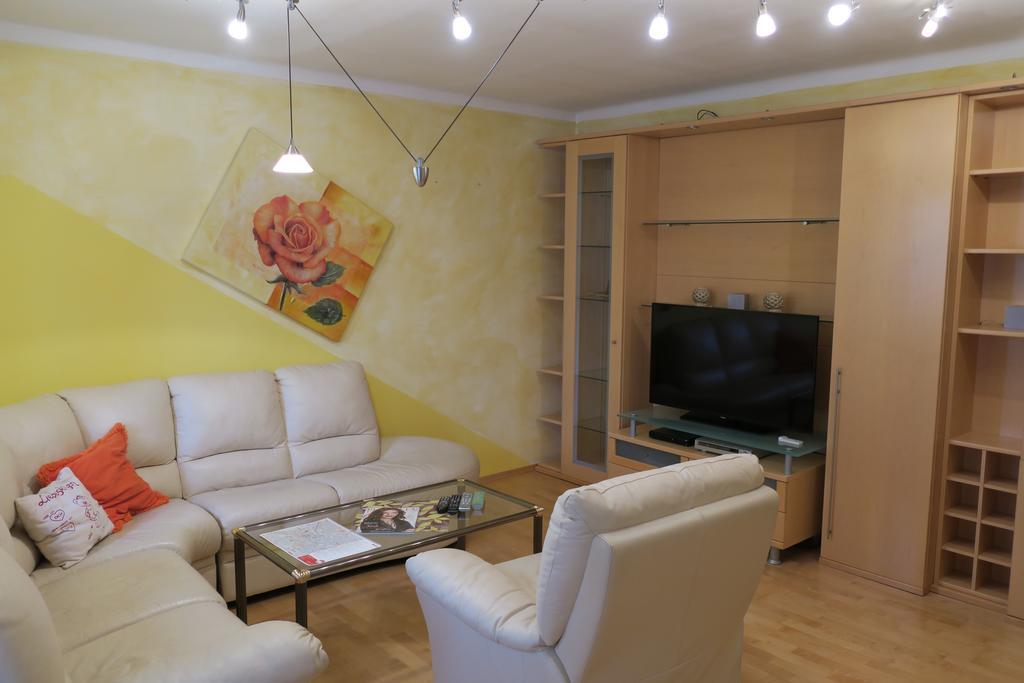 Hotel Restaurant Boeck "Roter Hahn" Санкт Пьолтен Екстериор снимка